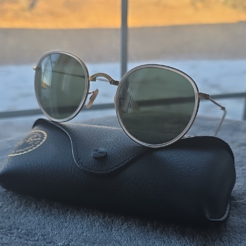 Ray-Ban Round FOLDABLE Sunglasses 51-22